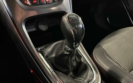 Opel Astra J, 2010 год, 499 000 рублей, 14 фотография