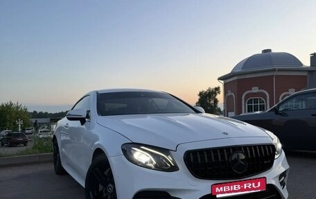 Mercedes-Benz E-Класс, 2019 год, 3 670 000 рублей, 8 фотография
