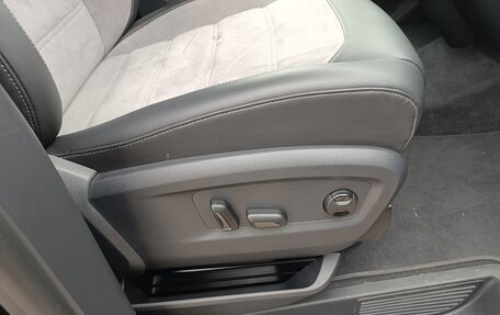 Volkswagen Multivan T6 рестайлинг, 2022 год, 9 100 000 рублей, 7 фотография