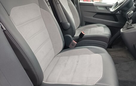 Volkswagen Multivan T6 рестайлинг, 2022 год, 9 100 000 рублей, 8 фотография
