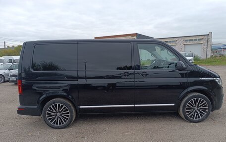 Volkswagen Multivan T6 рестайлинг, 2022 год, 9 100 000 рублей, 5 фотография