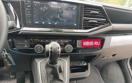 Volkswagen Multivan T6 рестайлинг, 2022 год, 9 100 000 рублей, 14 фотография