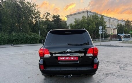 Toyota Land Cruiser 200, 2012 год, 3 150 000 рублей, 8 фотография