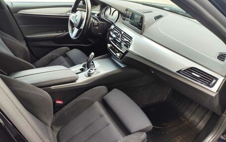 BMW 5 серия, 2018 год, 2 695 000 рублей, 9 фотография
