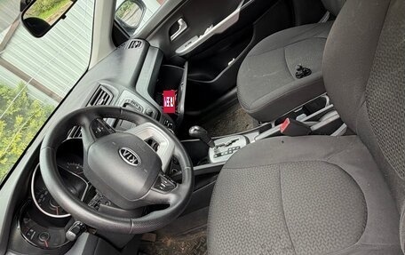KIA Rio III рестайлинг, 2012 год, 380 000 рублей, 10 фотография