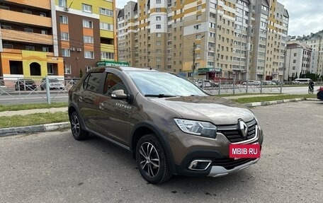 Renault Logan II, 2019 год, 1 000 000 рублей, 7 фотография
