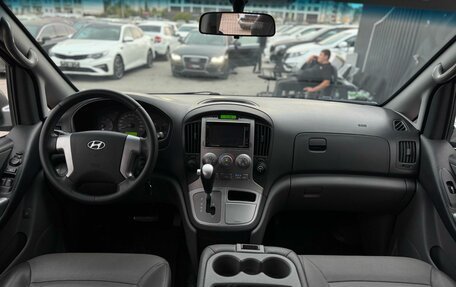 Hyundai Grand Starex Grand Starex I рестайлинг 2, 2011 год, 1 490 000 рублей, 26 фотография