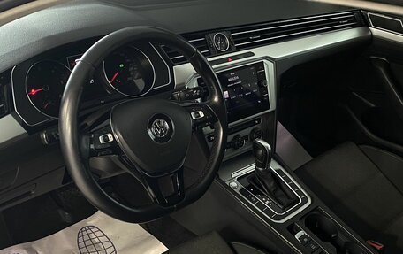 Volkswagen Passat B8 рестайлинг, 2018 год, 1 750 000 рублей, 10 фотография