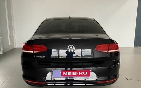 Volkswagen Passat B8 рестайлинг, 2018 год, 1 750 000 рублей, 5 фотография