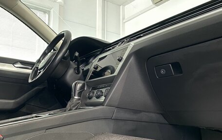 Volkswagen Passat B8 рестайлинг, 2018 год, 1 750 000 рублей, 16 фотография