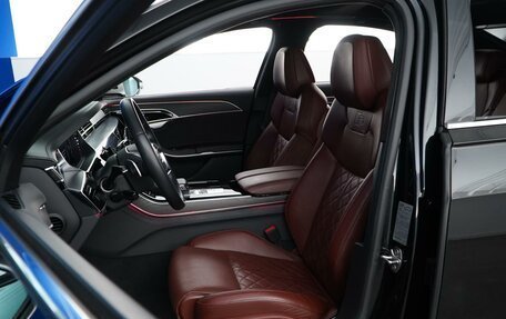 Audi A8, 2018 год, 7 999 999 рублей, 10 фотография