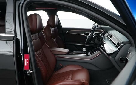 Audi A8, 2018 год, 7 999 999 рублей, 8 фотография