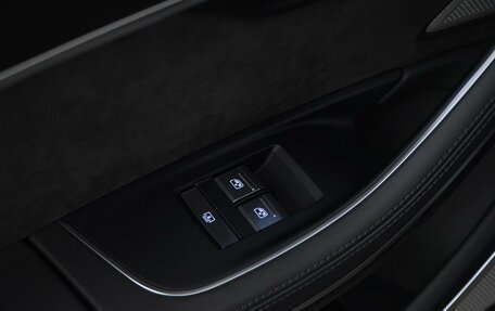 Audi A8, 2018 год, 7 999 999 рублей, 28 фотография