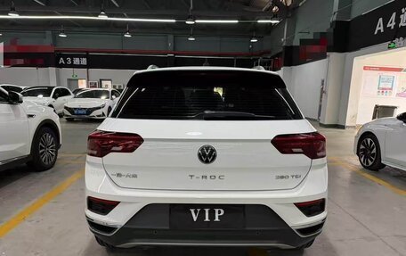 Volkswagen T-Roc I, 2022 год, 1 670 000 рублей, 4 фотография
