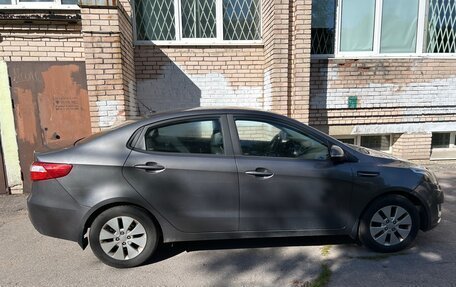 KIA Rio III рестайлинг, 2013 год, 1 200 000 рублей, 2 фотография
