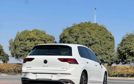 Volkswagen Golf VIII, 2022 год, 1 547 007 рублей, 4 фотография