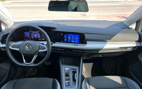 Volkswagen Golf VIII, 2022 год, 1 547 007 рублей, 6 фотография