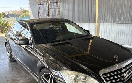 Mercedes-Benz S-Класс, 2012 год, 1 650 000 рублей, 1 фотография