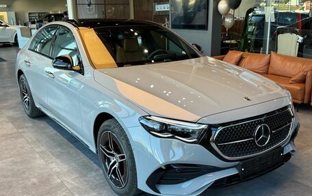 Mercedes-Benz E-Класс, 2026 год, 10 790 000 рублей, 2 фотография