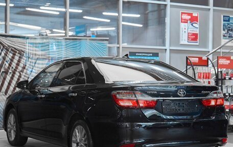 Toyota Camry, 2016 год, 1 799 000 рублей, 4 фотография