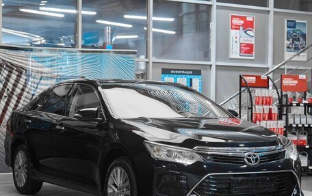 Toyota Camry, 2016 год, 1 799 000 рублей, 3 фотография