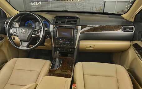Toyota Camry, 2016 год, 1 799 000 рублей, 9 фотография
