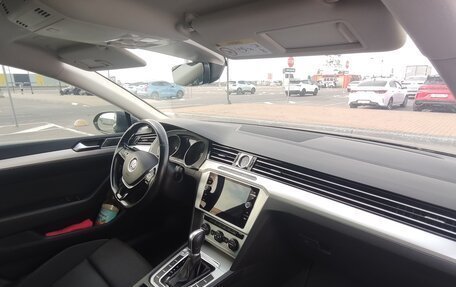 Volkswagen Passat B8 рестайлинг, 2018 год, 2 050 000 рублей, 9 фотография