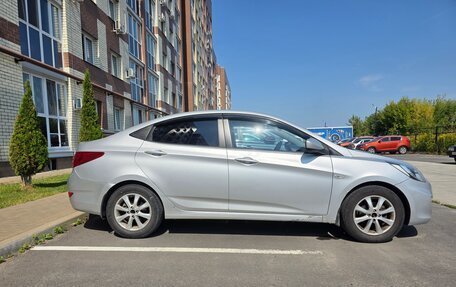 Hyundai Solaris II рестайлинг, 2011 год, 535 000 рублей, 3 фотография
