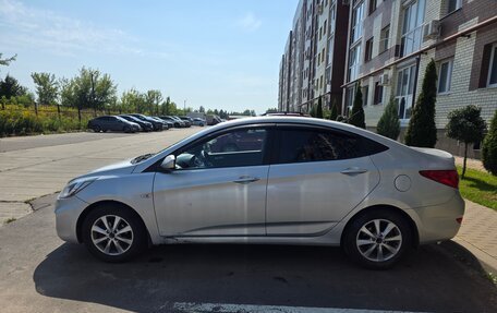 Hyundai Solaris II рестайлинг, 2011 год, 535 000 рублей, 7 фотография