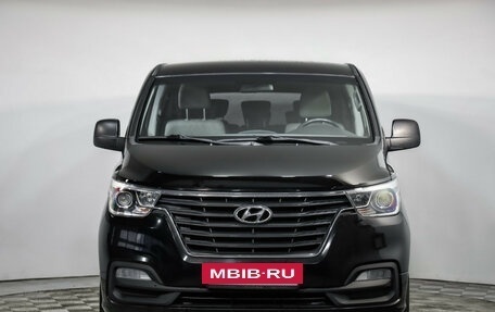 Hyundai H-1 II рестайлинг, 2018 год, 2 499 000 рублей, 2 фотография