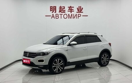 Volkswagen T-Roc I, 2022 год, 1 422 900 рублей, 1 фотография