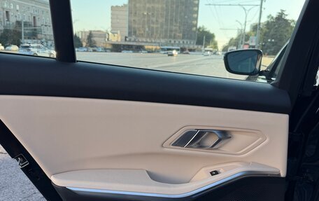 BMW 3 серия, 2022 год, 3 500 000 рублей, 11 фотография