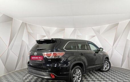 Toyota Highlander III, 2014 год, 2 635 000 рублей, 2 фотография