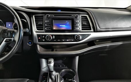 Toyota Highlander III, 2014 год, 2 635 000 рублей, 14 фотография