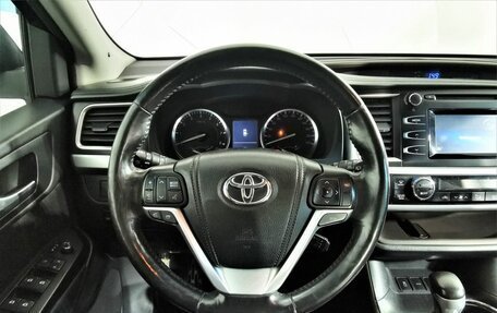 Toyota Highlander III, 2014 год, 2 635 000 рублей, 19 фотография
