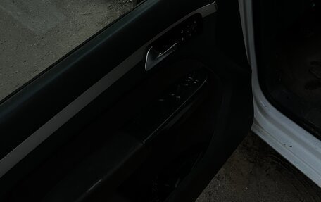 Volkswagen Touran III, 2014 год, 750 000 рублей, 6 фотография