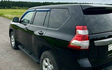 Toyota Land Cruiser Prado 150 рестайлинг 2, 2014 год, 3 400 000 рублей, 6 фотография