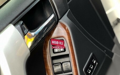 Toyota Land Cruiser Prado 150 рестайлинг 2, 2013 год, 2 900 000 рублей, 23 фотография
