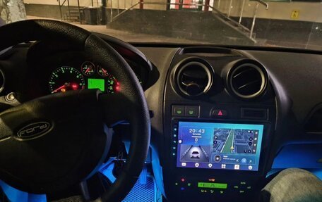 Ford Fiesta, 2006 год, 385 000 рублей, 6 фотография