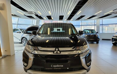 Mitsubishi Outlander III рестайлинг 3, 2017 год, 1 630 000 рублей, 3 фотография
