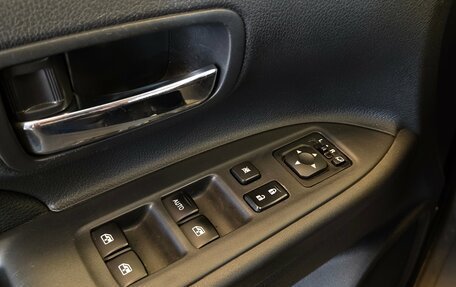 Mitsubishi Outlander III рестайлинг 3, 2017 год, 1 630 000 рублей, 6 фотография