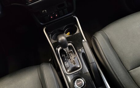 Mitsubishi Outlander III рестайлинг 3, 2017 год, 1 630 000 рублей, 14 фотография