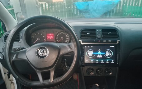 Volkswagen Polo VI (EU Market), 2013 год, 300 000 рублей, 1 фотография