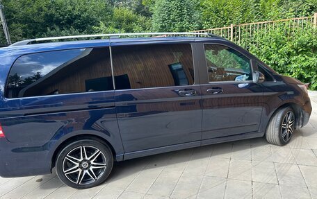 Mercedes-Benz V-Класс, 2019 год, 3 900 000 рублей, 2 фотография