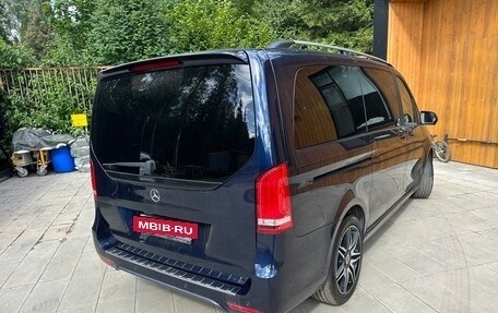 Mercedes-Benz V-Класс, 2019 год, 3 900 000 рублей, 3 фотография