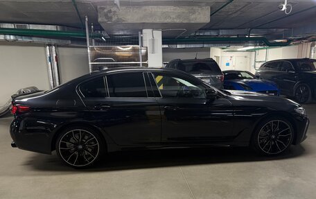 BMW 5 серия, 2023 год, 6 490 000 рублей, 3 фотография