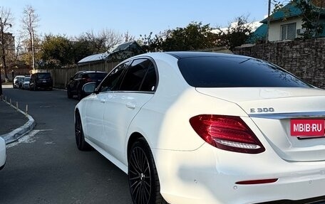 Mercedes-Benz E-Класс, 2017 год, 2 850 000 рублей, 5 фотография