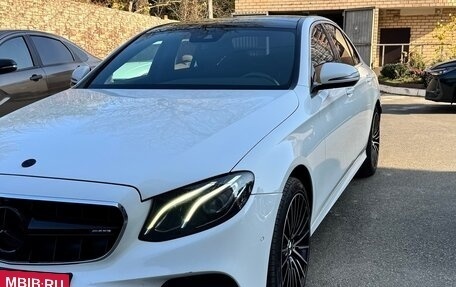 Mercedes-Benz E-Класс, 2017 год, 2 850 000 рублей, 3 фотография