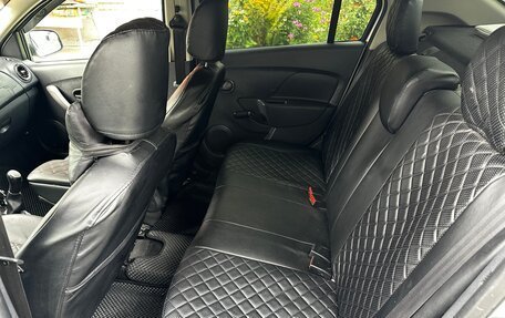 Renault Logan II, 2016 год, 550 000 рублей, 13 фотография