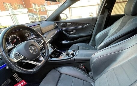 Mercedes-Benz E-Класс, 2017 год, 2 850 000 рублей, 11 фотография